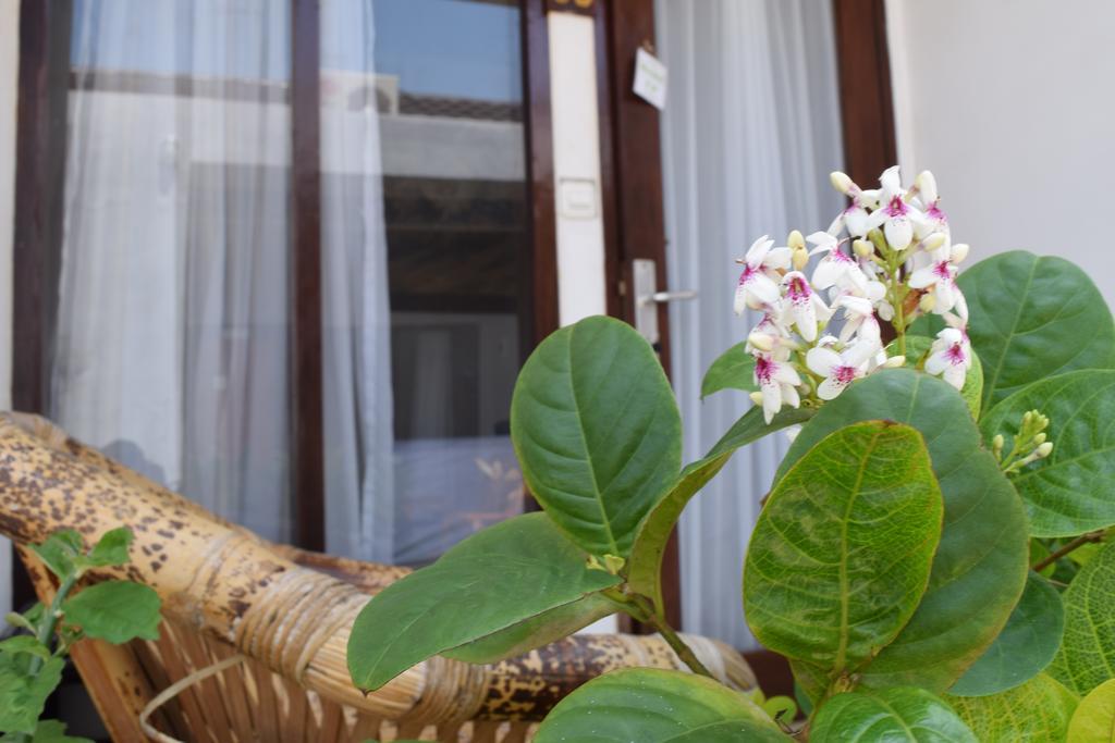 Gili Sands Hotel & Bar Гили Траванган Номер фото