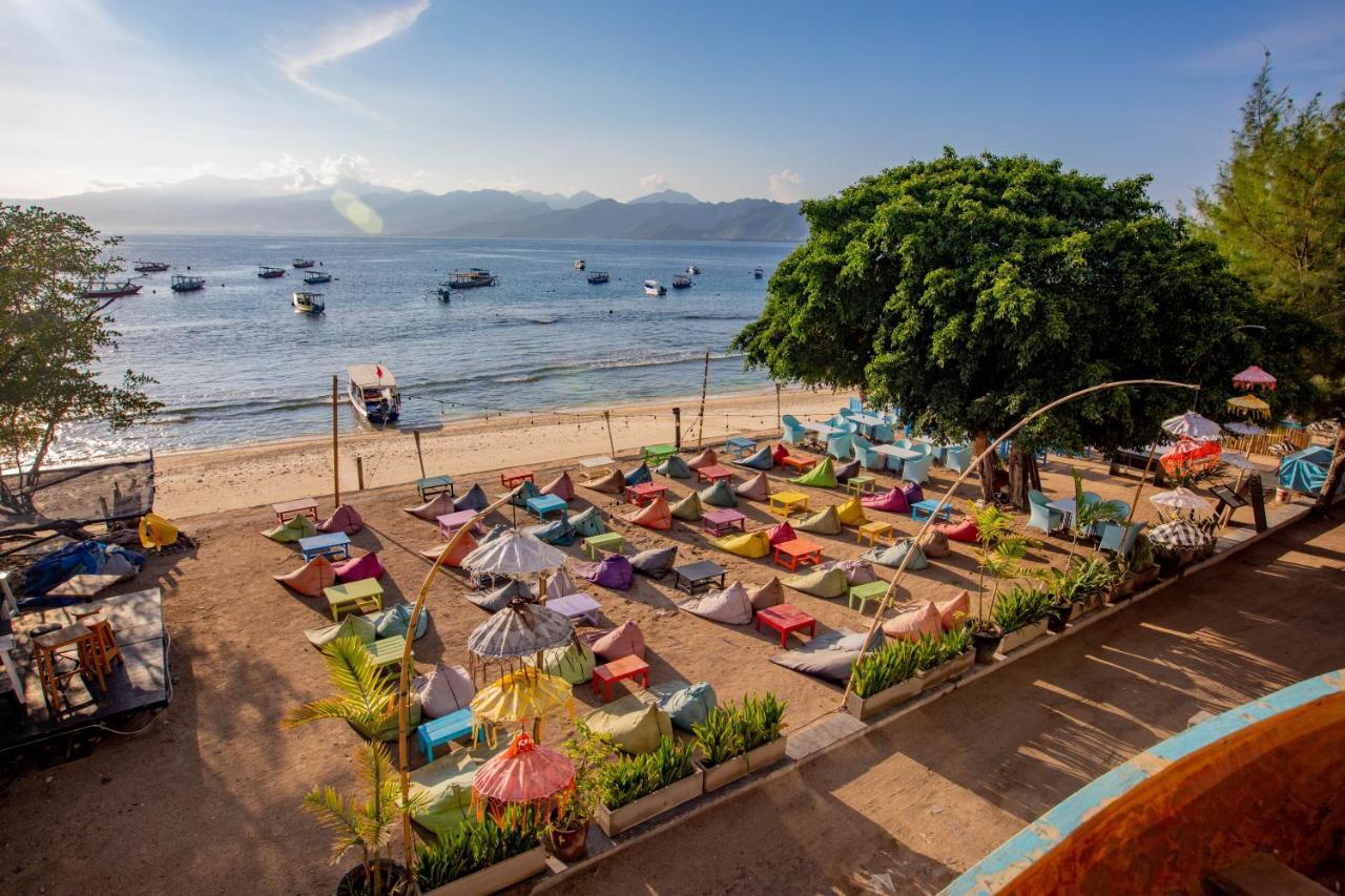 Gili Sands Hotel & Bar Гили Траванган Экстерьер фото