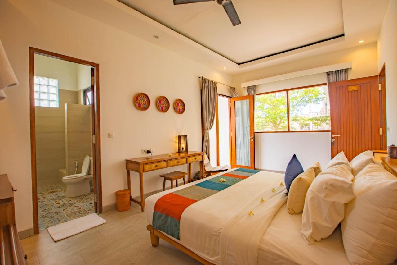Gili Sands Hotel & Bar Гили Траванган Экстерьер фото