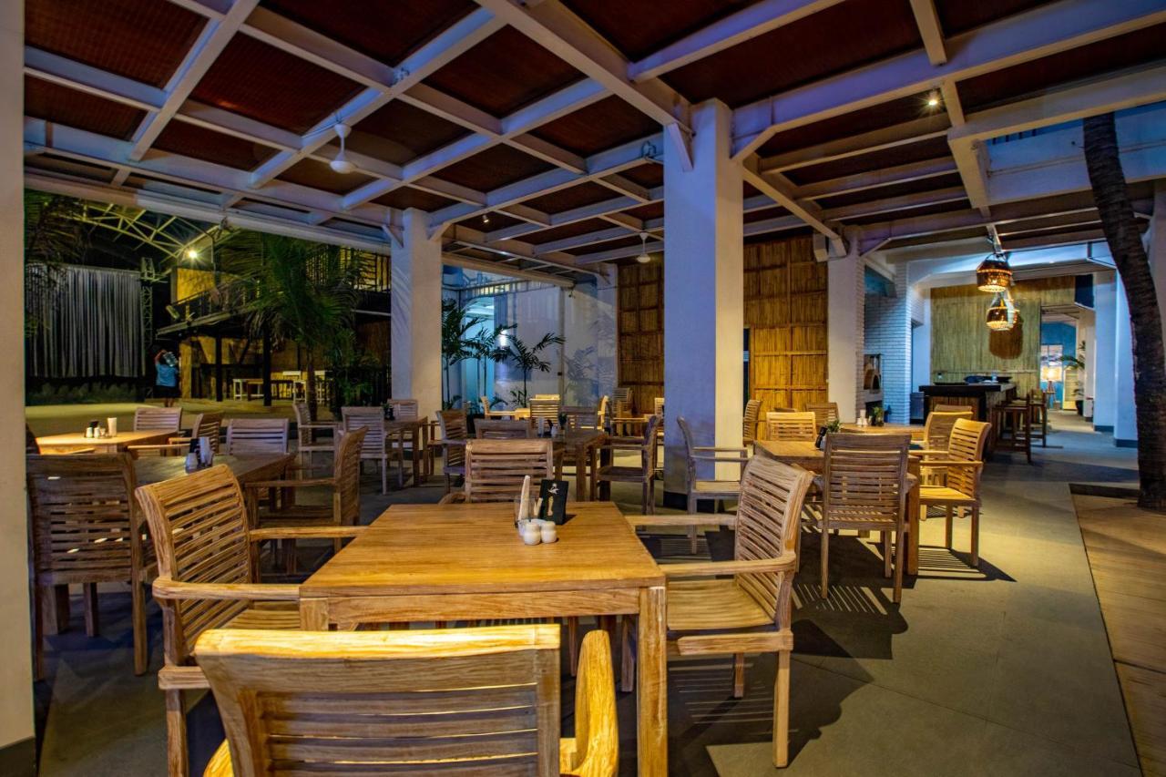 Gili Sands Hotel & Bar Гили Траванган Экстерьер фото