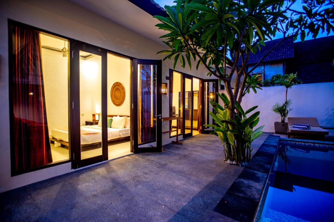 Gili Sands Hotel & Bar Гили Траванган Экстерьер фото